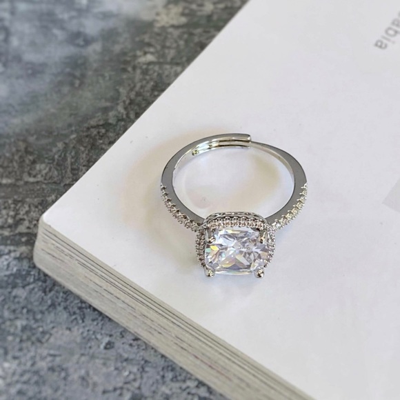 Engagement Ring Platinum Plated  Elegant Adjustable Ring With 4 Carat Sapphire - Picture 4 of 11